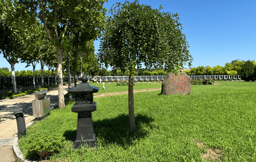 鹤详园公墓环境图